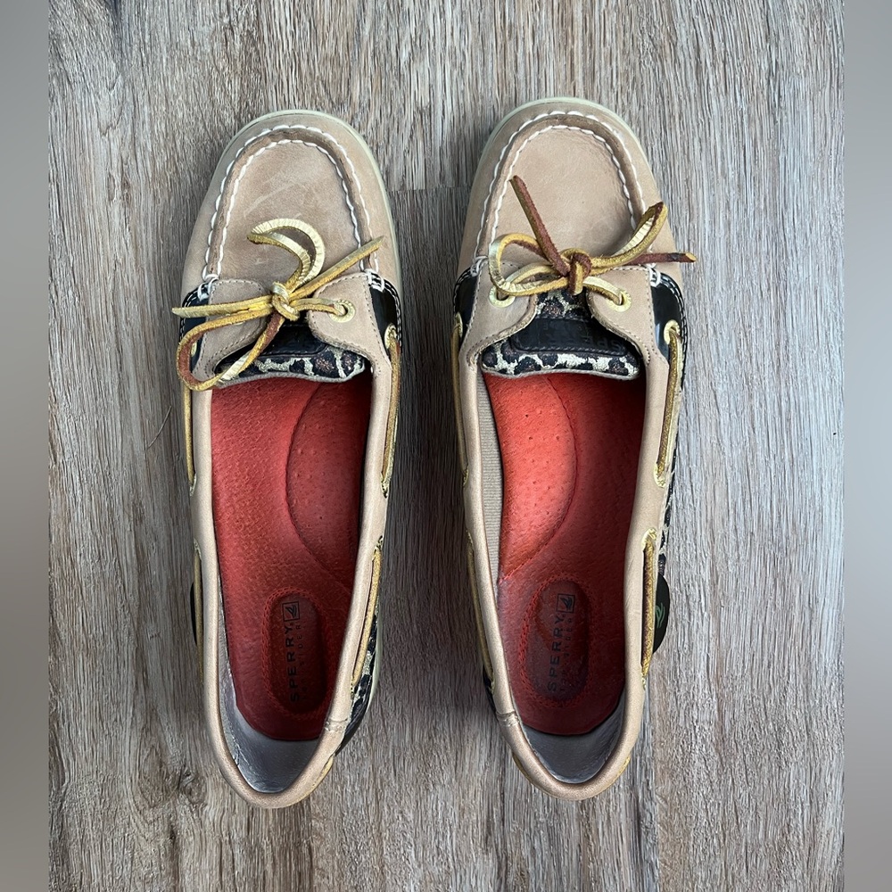 Women's Glitter Leopard Print Boat Shoes